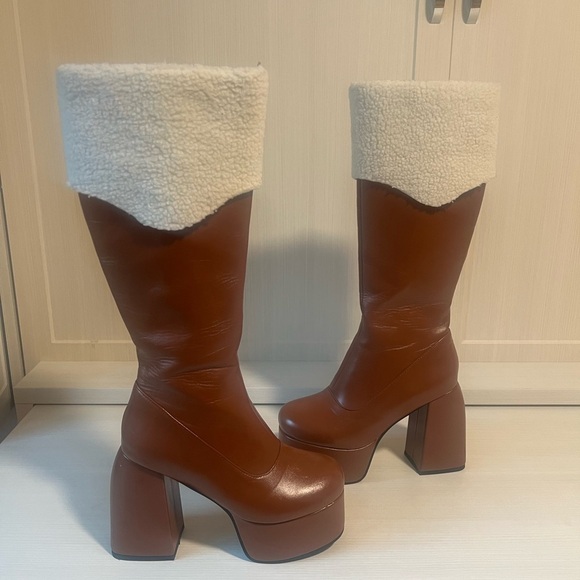 Brown and Cream Heeled Boots with Chunky Heel 39 - Picture 4 of 13